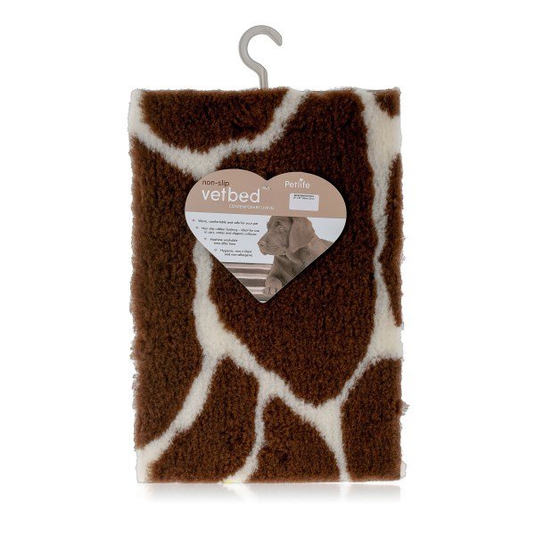 Non-Slip Giraffe Print Vetbed- 26" x 20"